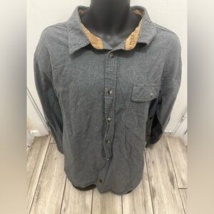 Men’s pre own as is grey legendary white tails shirt grey corduroy size XL l/s